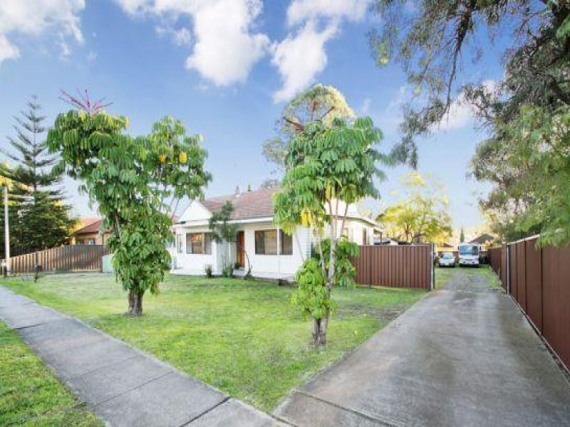 240 Blaxcell Street, South Granville, NSW 2142