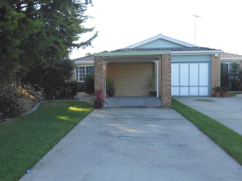 8A Marcellus Place, Rosemeadow, NSW 2560