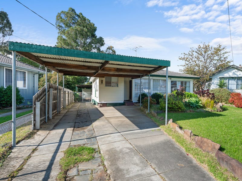 15 Davies Street, Bairnsdale, Vic 3875 House for Sale