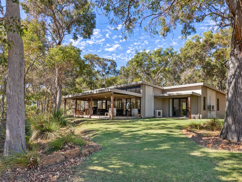 27 Grove Park Terrace, Quindalup, WA 6281 Property Details