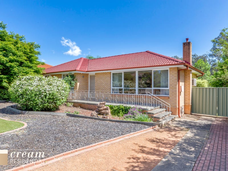 2 Riley Place, Chifley, ACT 2606 Property Details