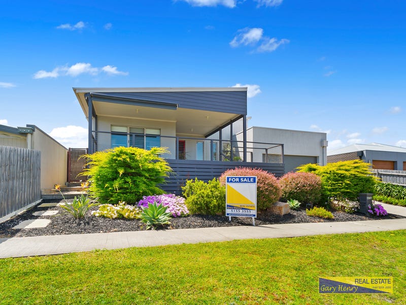 13 Bream Road, Lake Tyers Beach, VIC 3909