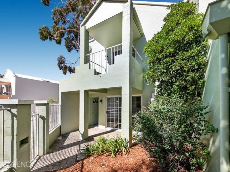 1/118 Solomon Street, Fremantle, WA 6160