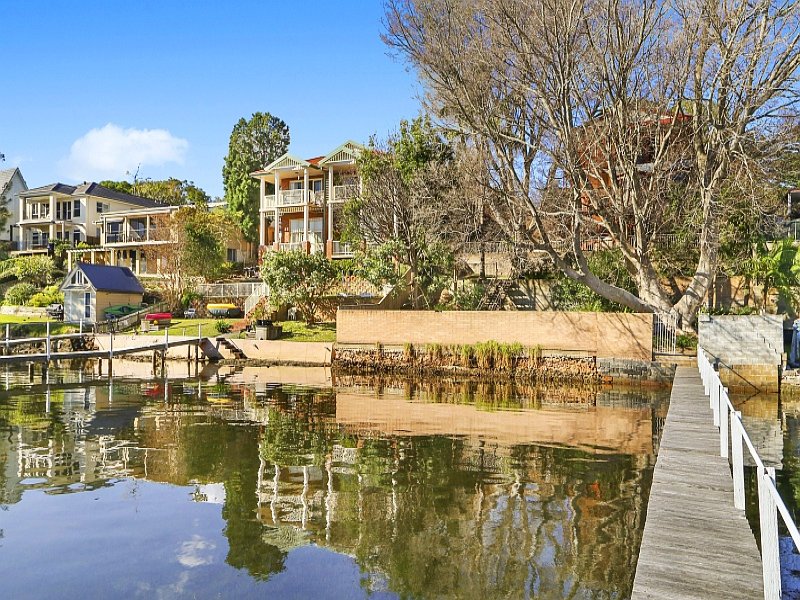 26 Eulalia Avenue, Point Frederick, NSW 2250