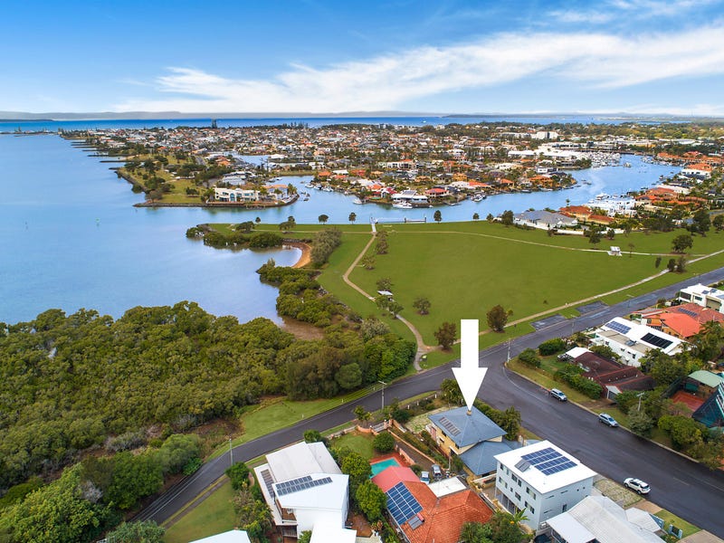 1 Dundas Street, Ormiston, Qld 4160 Property Details