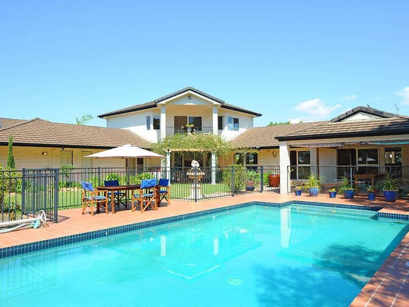 6 Finnegan Place, Pelican Waters, QLD 4551