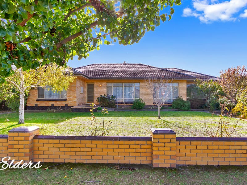 11 QUEEN STREET, Yarram, Vic 3971 House for Sale