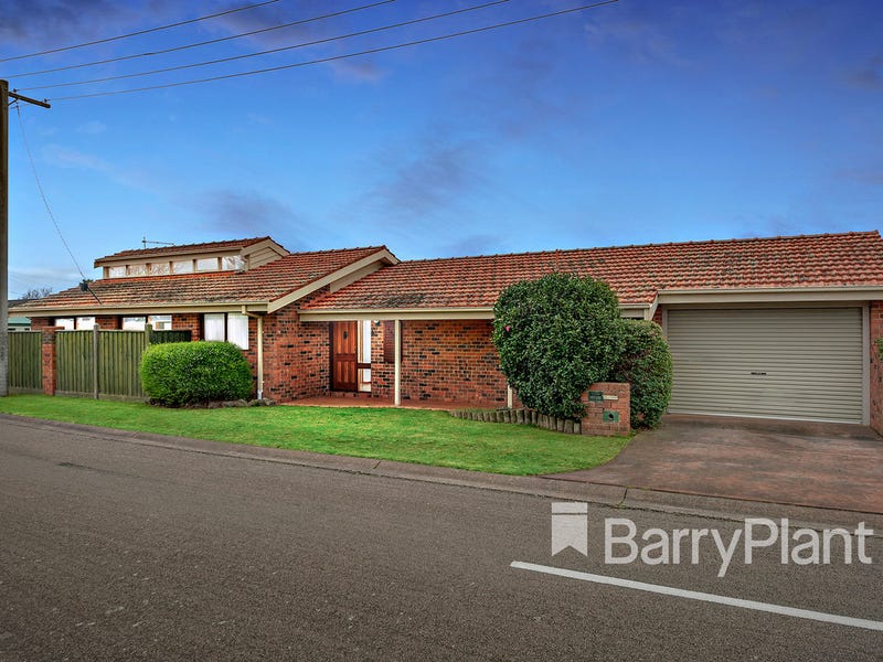 124 Third Avenue, Rosebud, Vic 3939 Property Details