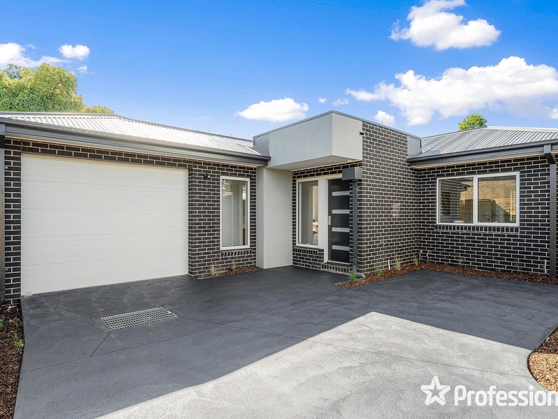 13/1 Churchill Way, Kilsyth, Vic 3137 Townhouse for Sale