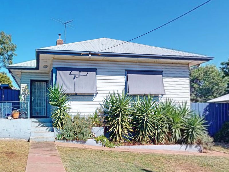 Houses for Sale in Junee, NSW 2663