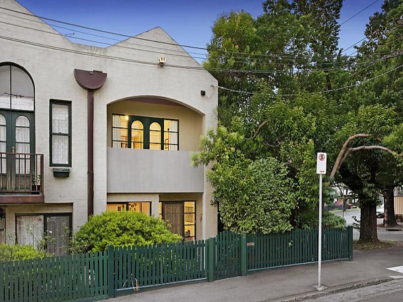 2 Westbourne Road, Kensington, Vic 3031 Property Details