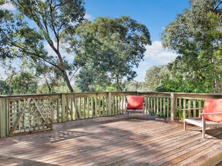 10 Melbourne Hill Road, Warrandyte, Vic 3113 Property Details