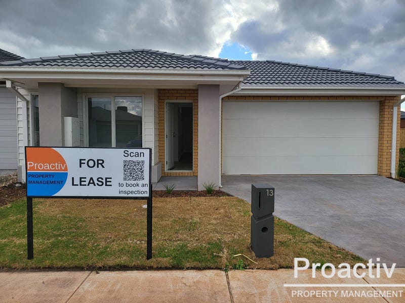 13 Trondheim Street, Rockbank, VIC 3335