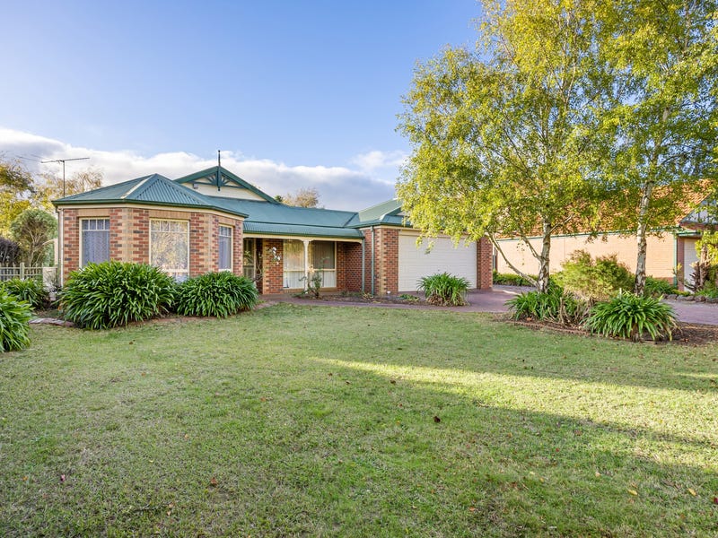 28 Skyline Drive, Gisborne, VIC 3437