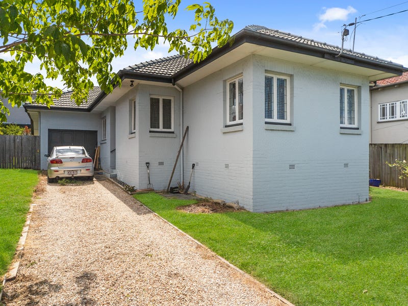 180 ster Road, Stafford, QLD 4053