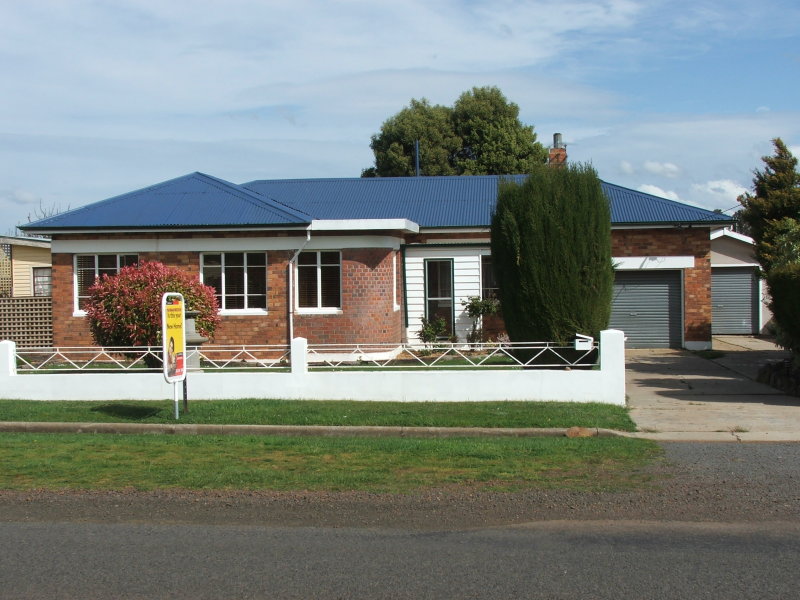 26 Pedder Street, Campbell Town, Tas 7210