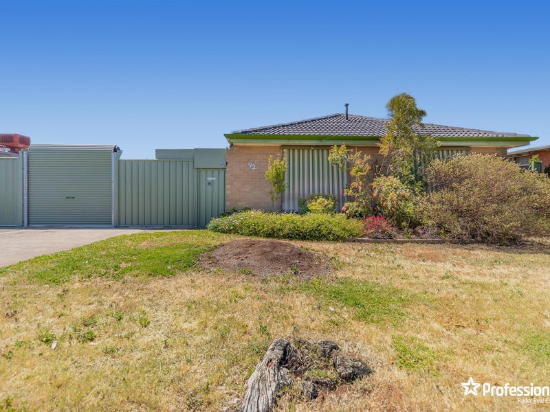 92 Coburns Road, Melton South, Vic 3338 House for Sale realestate
