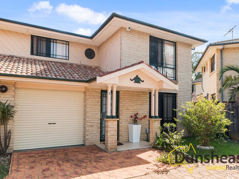 5/8 Redfern Road, Minto, NSW 2566 Property Details