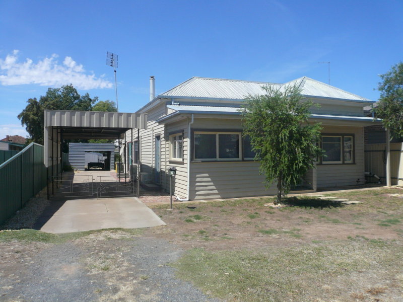 15 Anderson Street, Warracknabeal, Vic 3393 Property Details