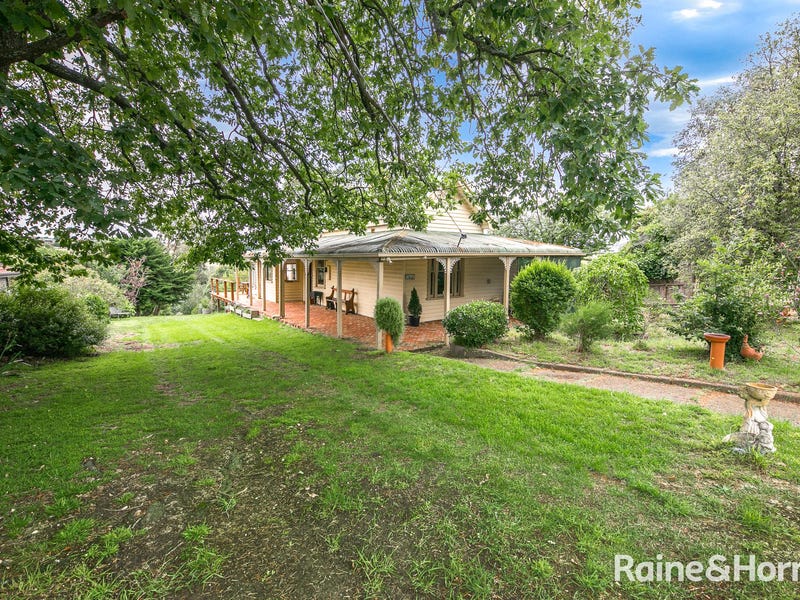 9 Melbourne Road, Gisborne, Vic 3437 Property Details