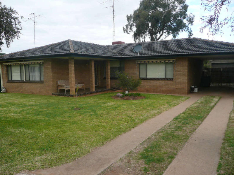 8 Whitton Street, Narrandera, NSW 2700 Property Details