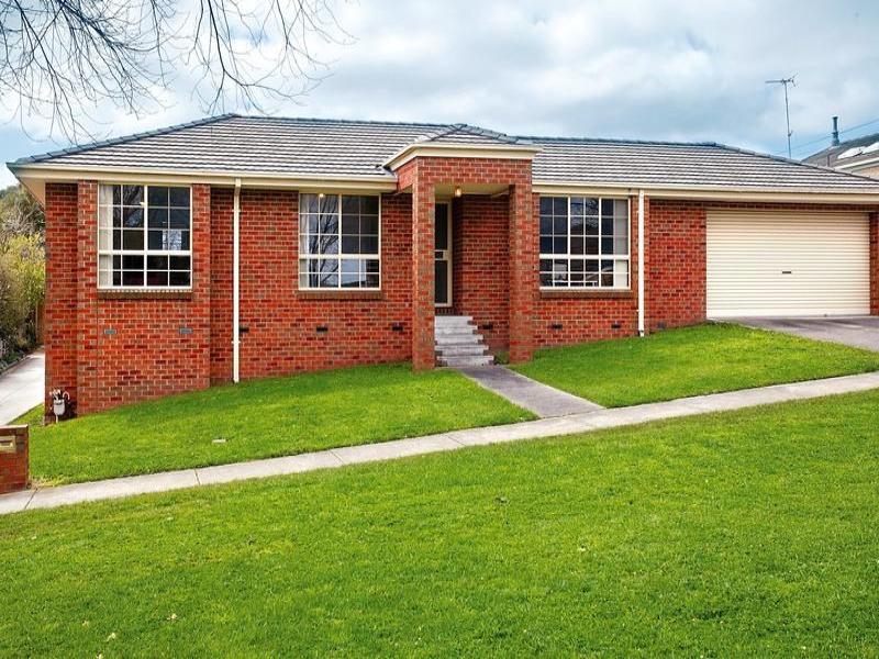 1/511 Chisholm Street, Black Hill, VIC 3350