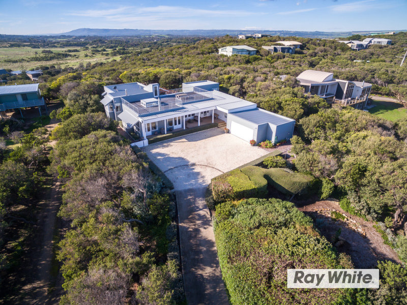 1921 Paradise Drive, St Andrews Beach, VIC 3941