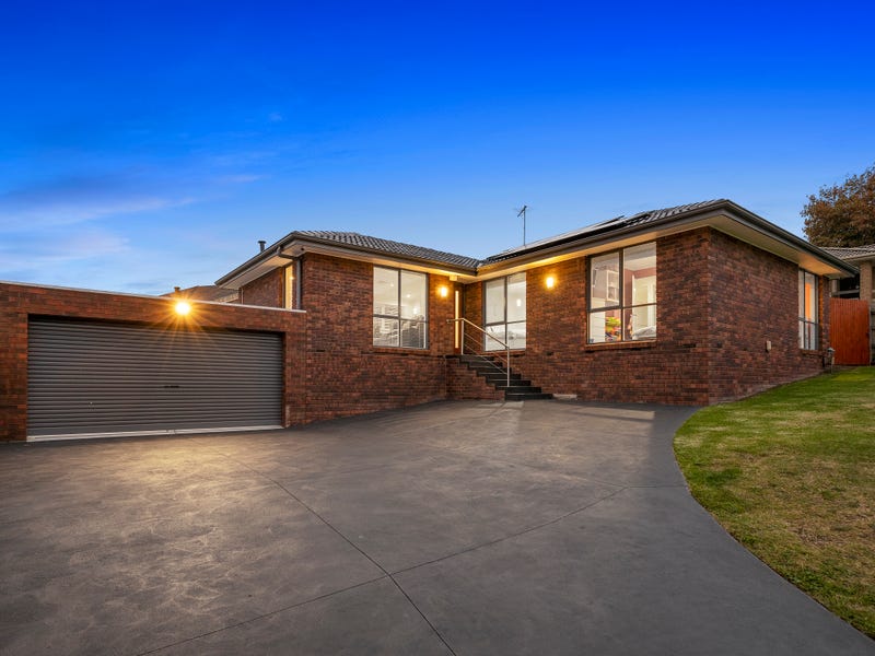 Real Estate & Property for Auction in Endeavour Hills, VIC 3802