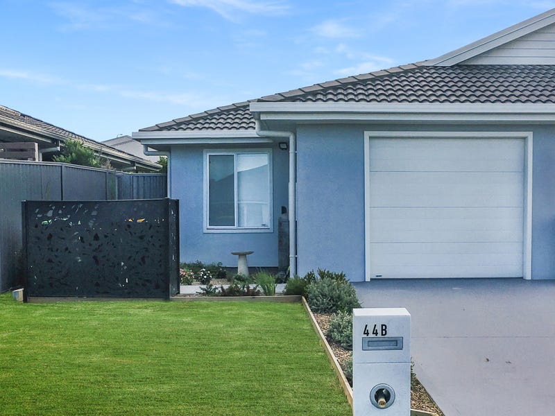 44B Summer Circuit, Lake Cathie, NSW 2445