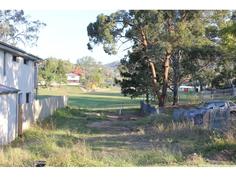 37 Rolleston Street, Keperra, QLD 4054