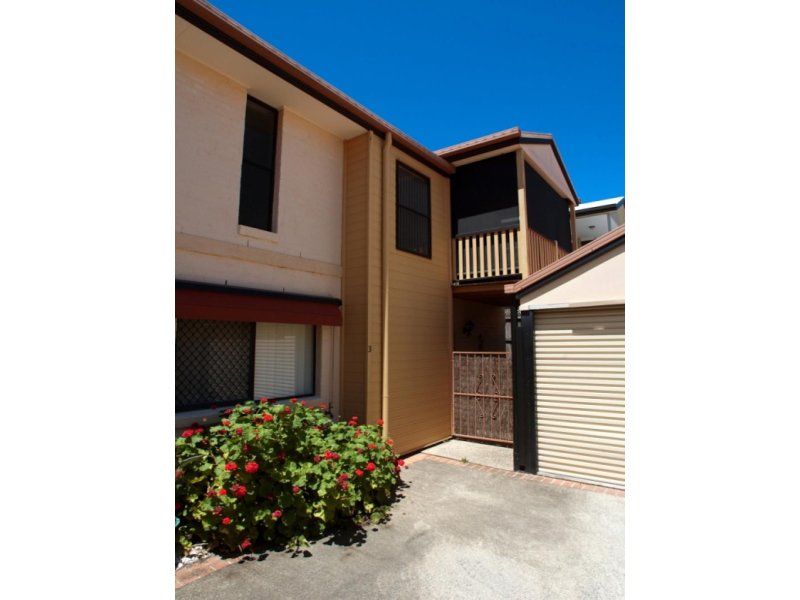 14 Cardross Street, Yeerongpilly, QLD 4105