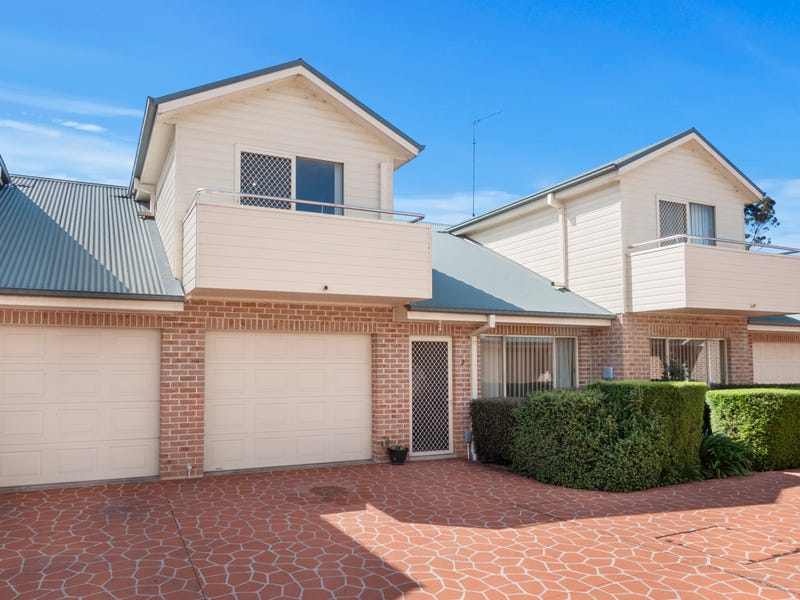 2/182 March Street, Richmond, NSW 2753 Property Details