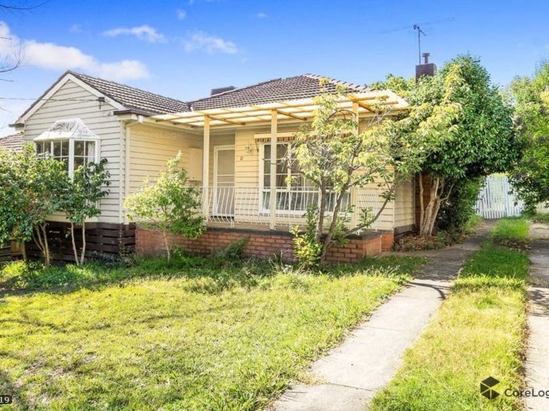 Houses for Sale in 43 Orchard Cres, Mont Albert North, VIC 3129 Pg. 2