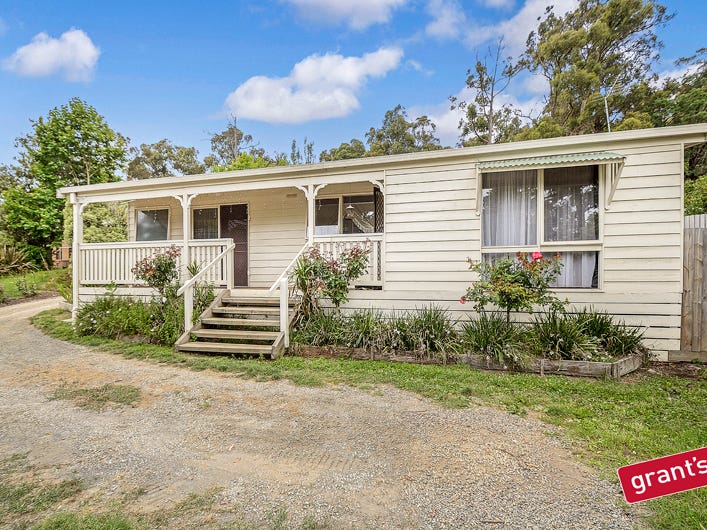 72 Woori Yallock Road, Cockatoo, Vic 3781 Property Details