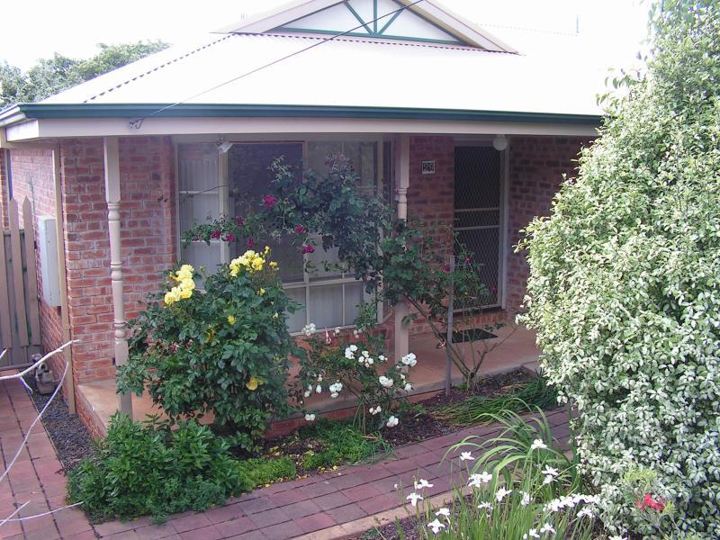 28 Jamieson Street, Daylesford, VIC 3460 28 Jamieson Street, Daylesford, VIC 3460