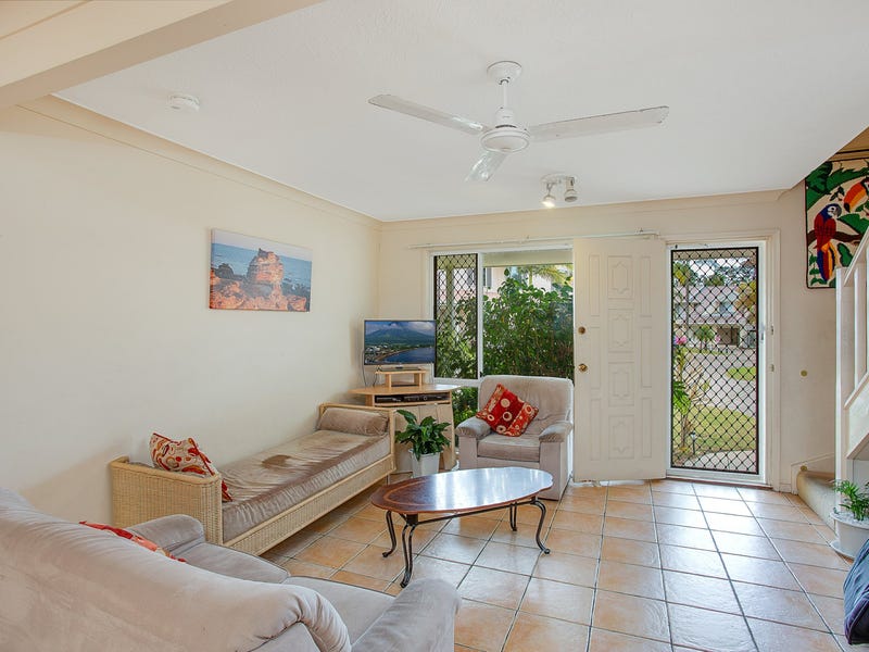 146/2 Coolgardie Street, Elanora, Qld 4221 Property Details