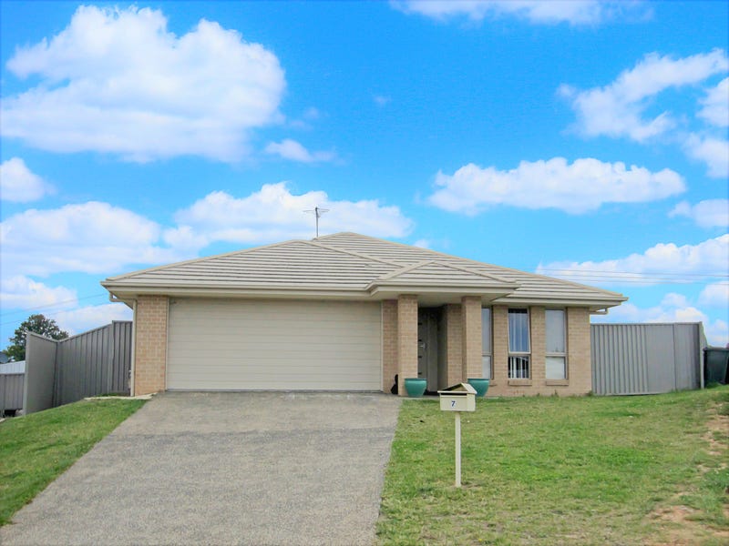 7 Stevenson Cl, Oberon, NSW 2787 Property Details