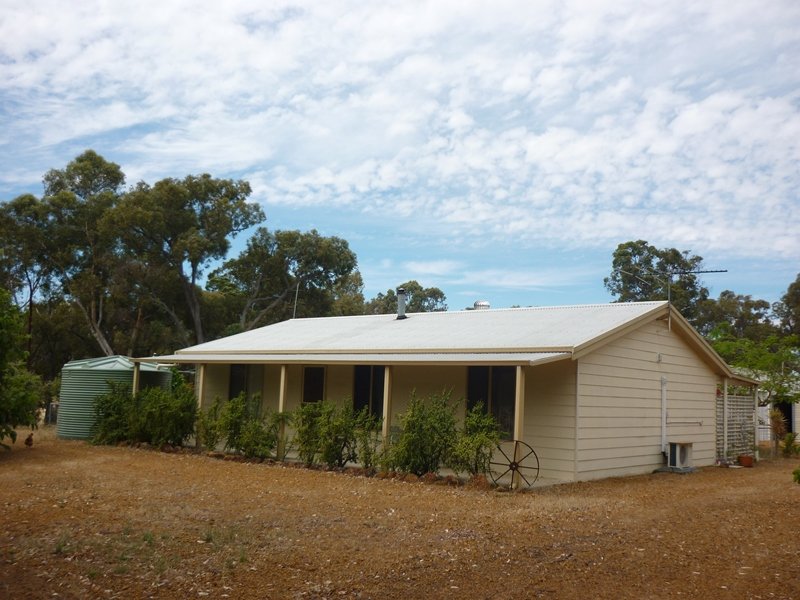 24 Jarrahwood Glen, Bullsbrook, WA 6084