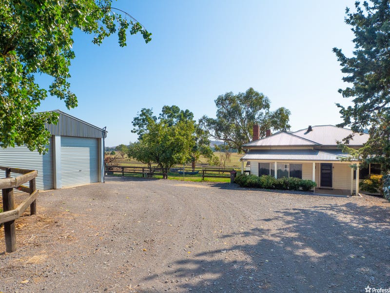 1002 Whanregarwen Road, Molesworth, Vic 3718 Property Details
