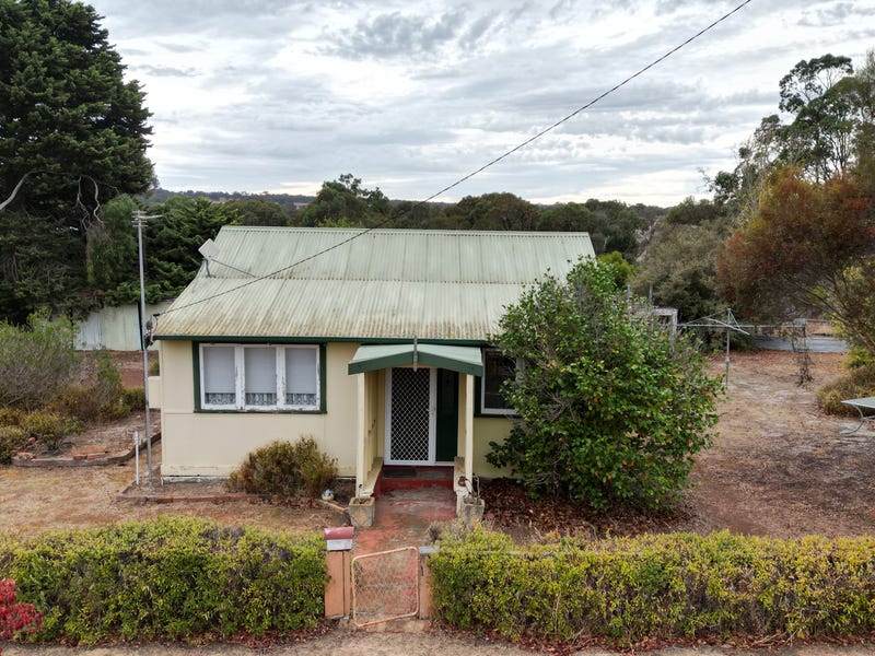 13 Hallam Road, Kojonup, WA 6395 House for Sale