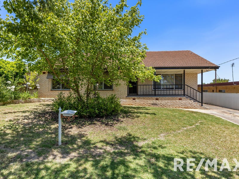 52 Nixon Crescent, Tolland, NSW 2650 Property Details