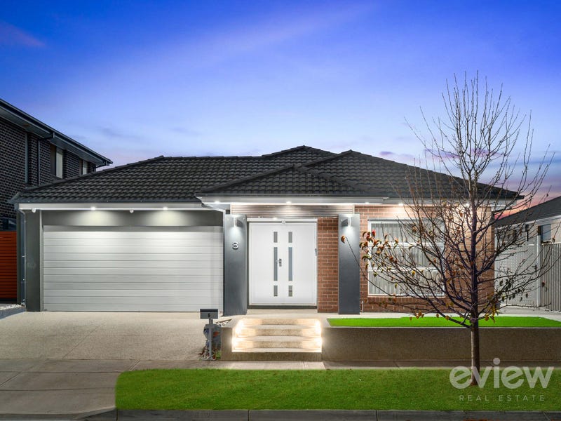 8 Magdala Street, Werribee, Vic 3030 House for Sale