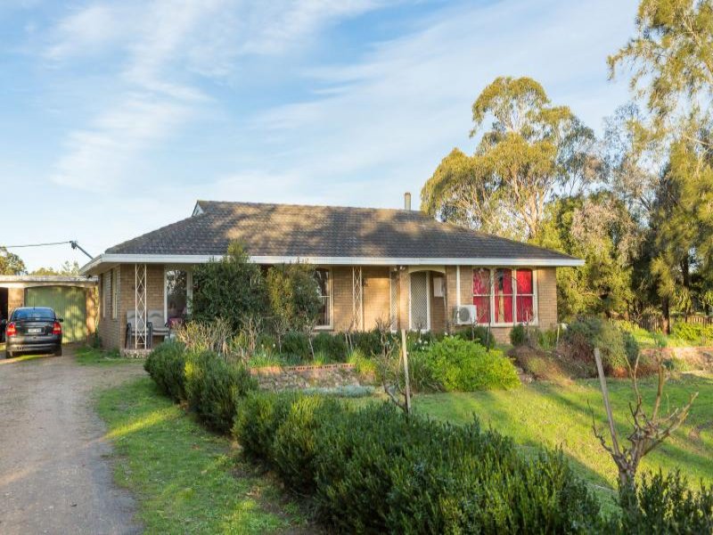 1097 MAFFRA/SALE Road, Myrtlebank, Vic 3851 Property Details