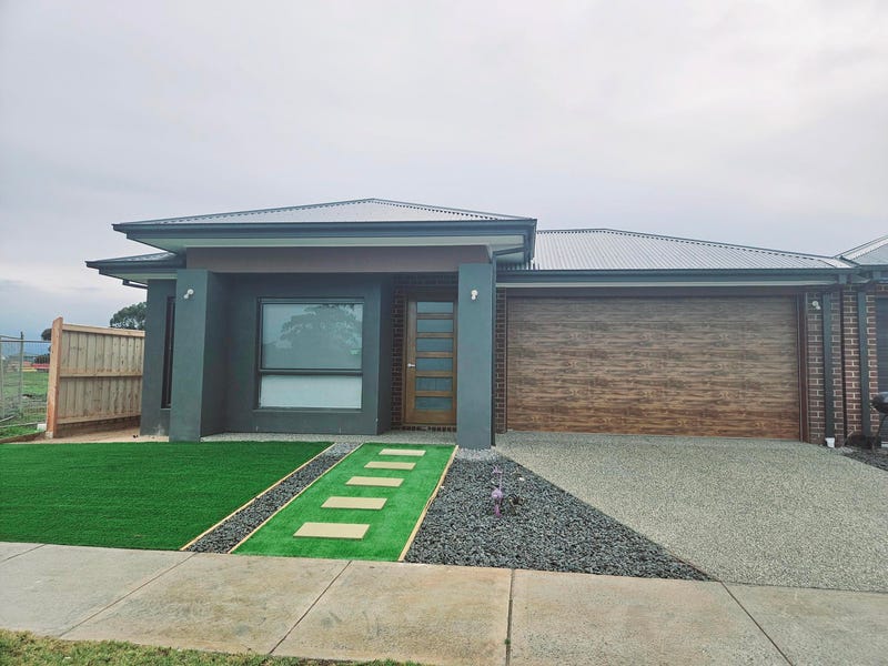 20 trophy drive, Tarneit, Vic 3029 House for Rent