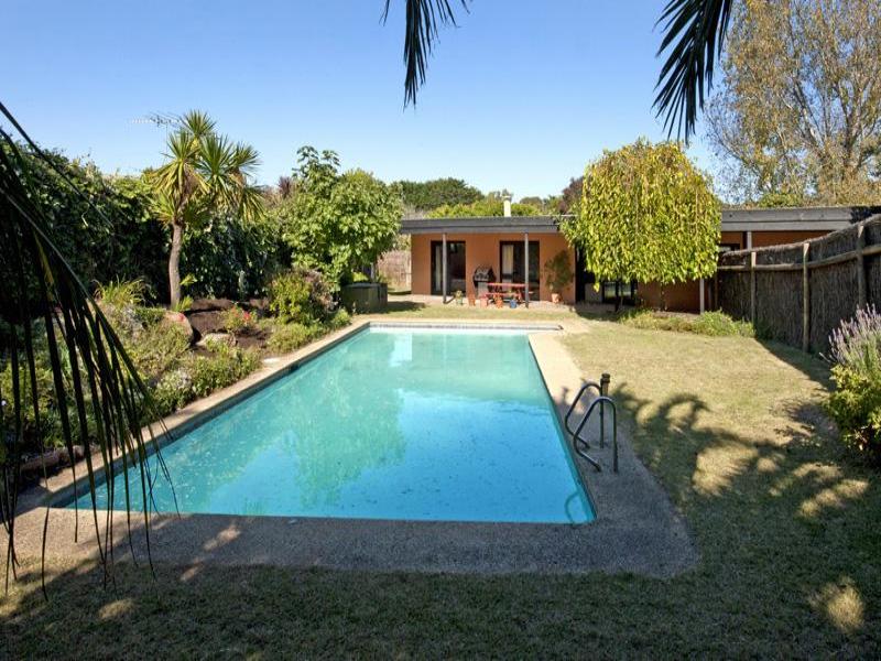 8A Robinson Place, Portsea, Vic 3944 Property Details