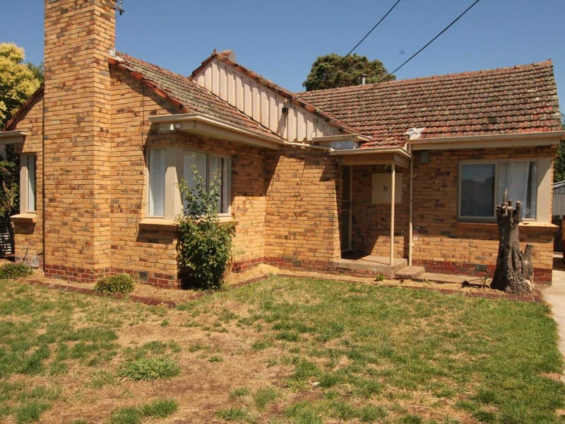 33 Essex Street, Wendouree, VIC 3355