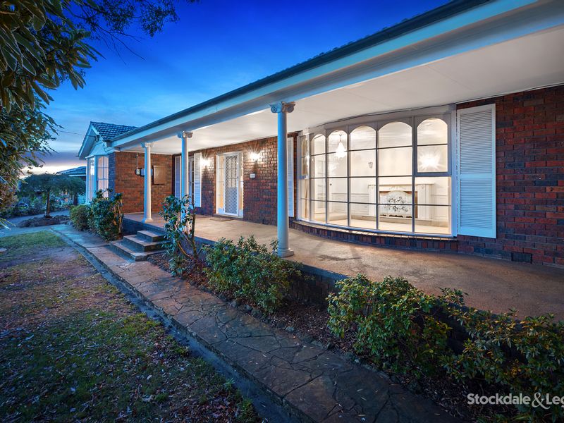 107 Hayrick Lane, Mooroolbark, Vic 3138 Property Details