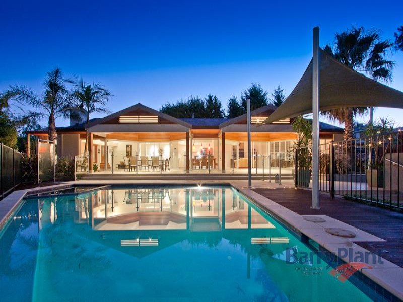 10 Clover Close, Berwick, VIC 3806