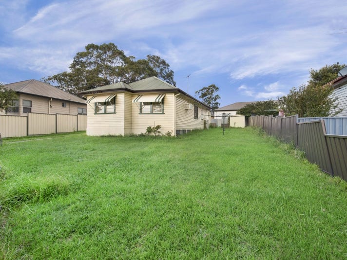 231 Sandgate Road, Shortland, NSW 2307