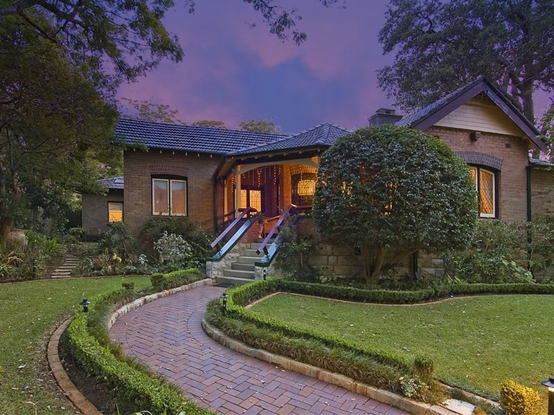 25 Burns Road, Wahroonga, NSW 2076 Property Details